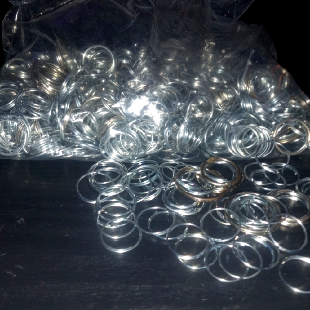 Metal links various types and sizes